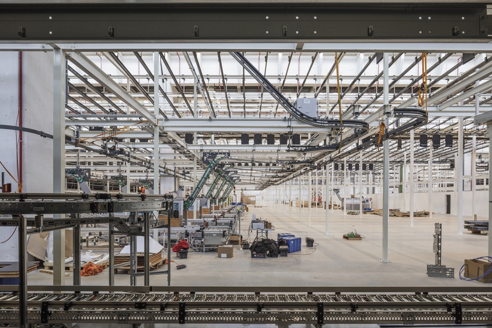 the restoration of the old intelhorce factory by system arquitectura