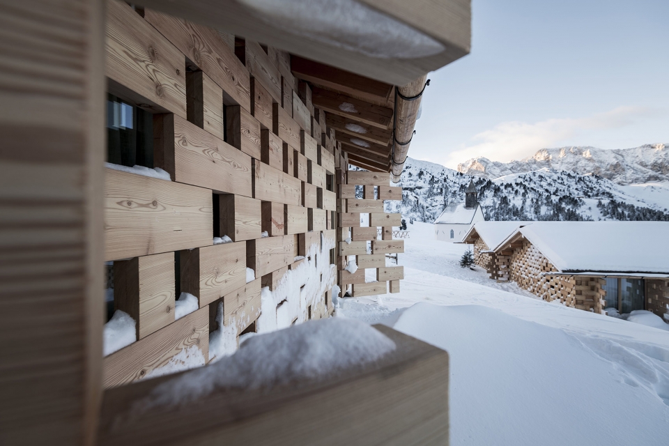 zallinger hotel by noa