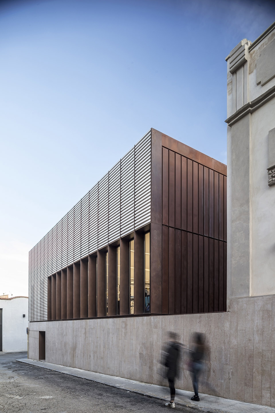 sant sadurni cultural center by taller 9s arquitectes
