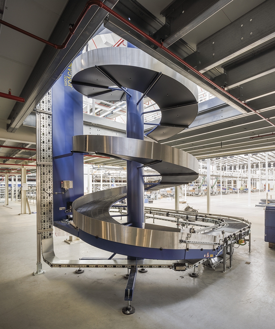 the restoration of the old intelhorce factory by system arquitectura