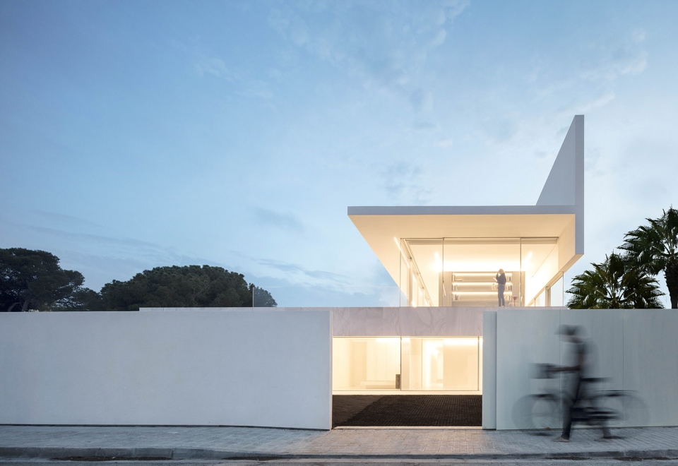 hofmann house by fran silvestre arquitectos