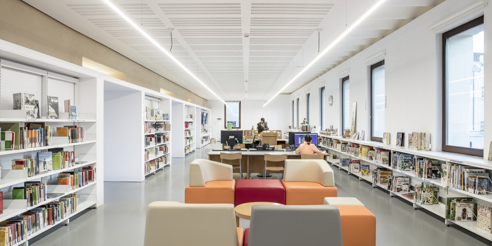 sant sadurni cultural center by taller 9s arquitectes