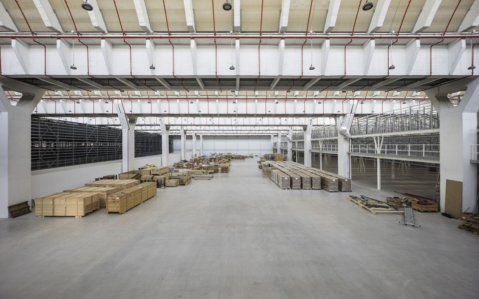 the restoration of the old intelhorce factory by system arquitectura