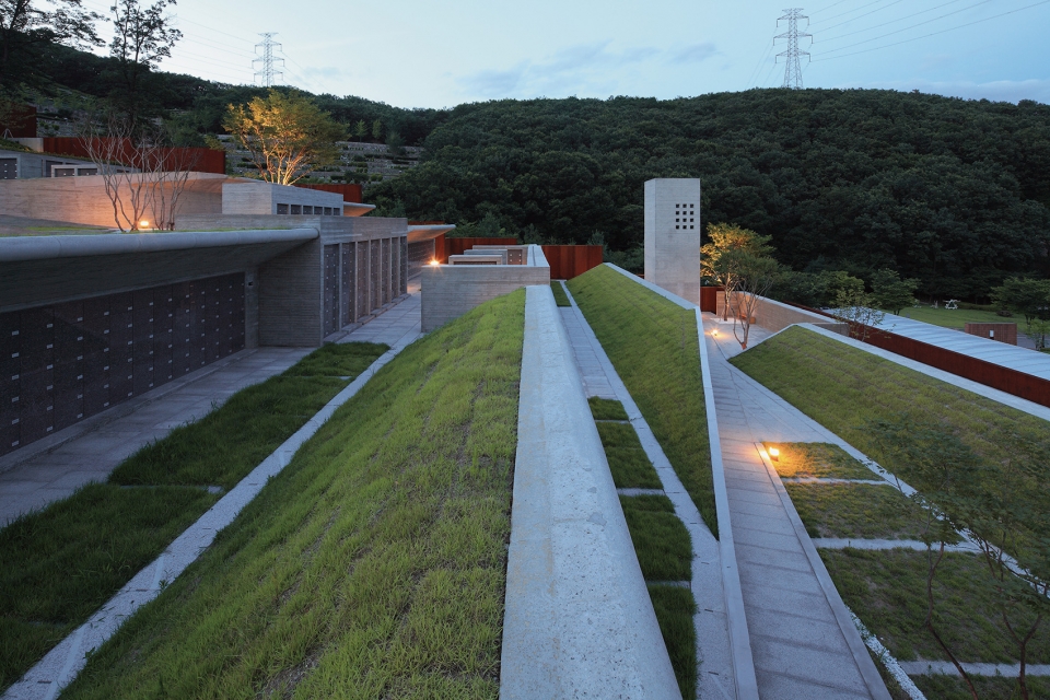 sian memorial park by iroje architects planners