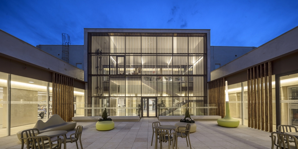 sant sadurni cultural center by taller 9s arquitectes