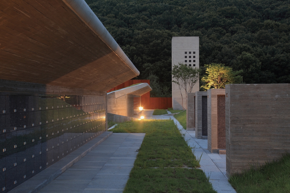 sian memorial park by iroje architects planners