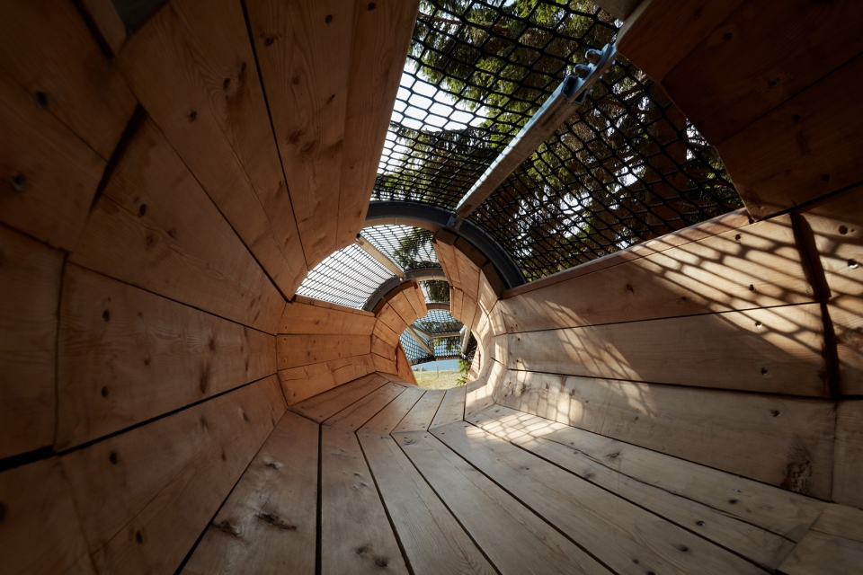 pecka playscape by molo architekti