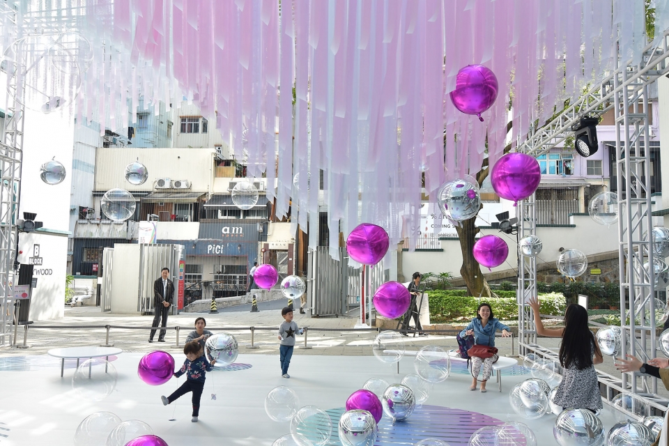floating christmas pavilion AaaM