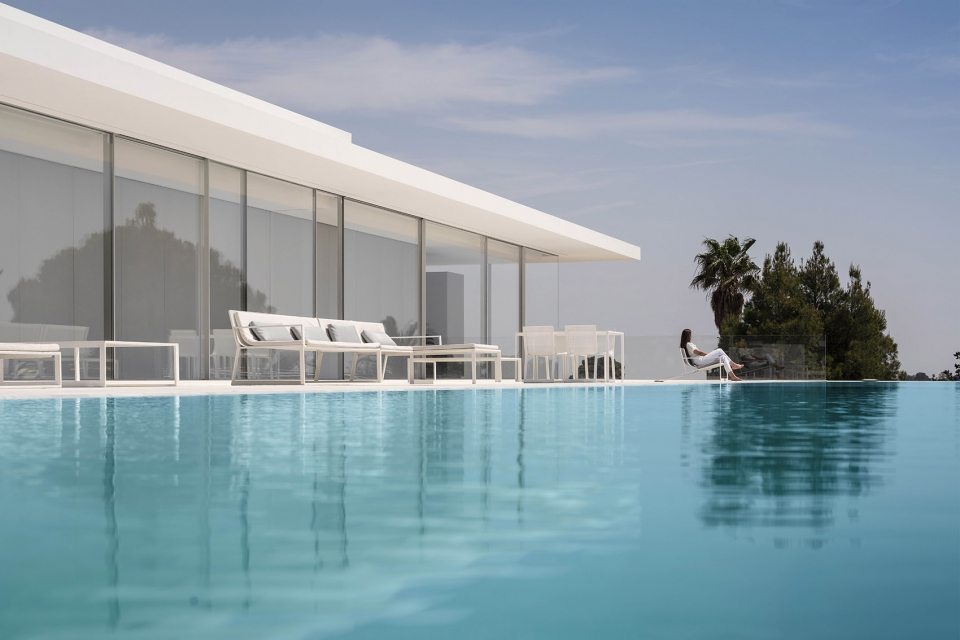 hofmann house by fran silvestre arquitectos
