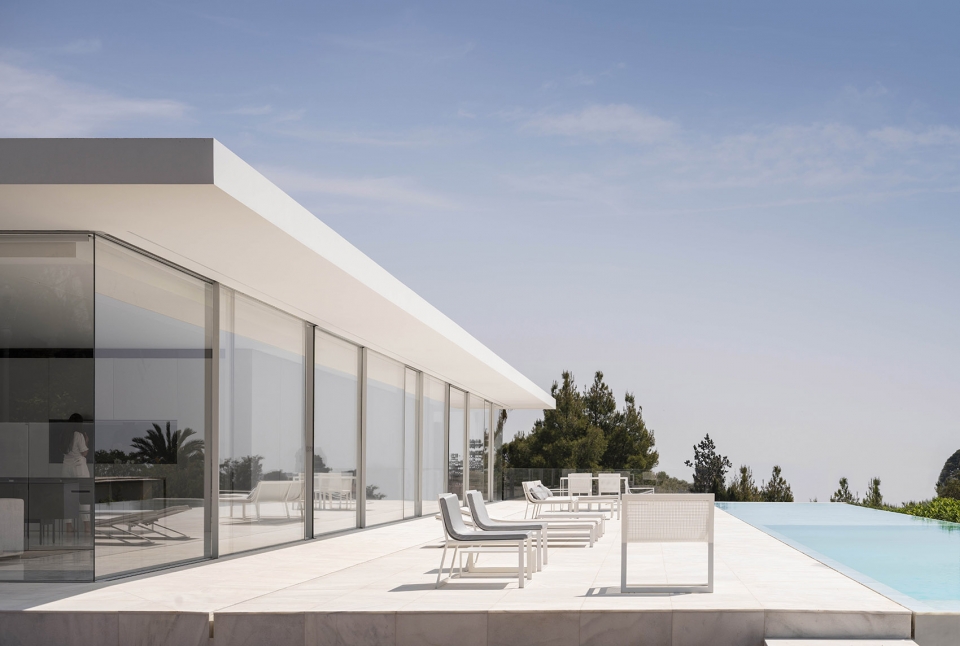 hofmann house by fran silvestre arquitectos