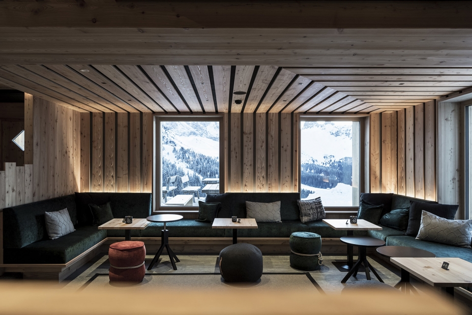 zallinger hotel by noa