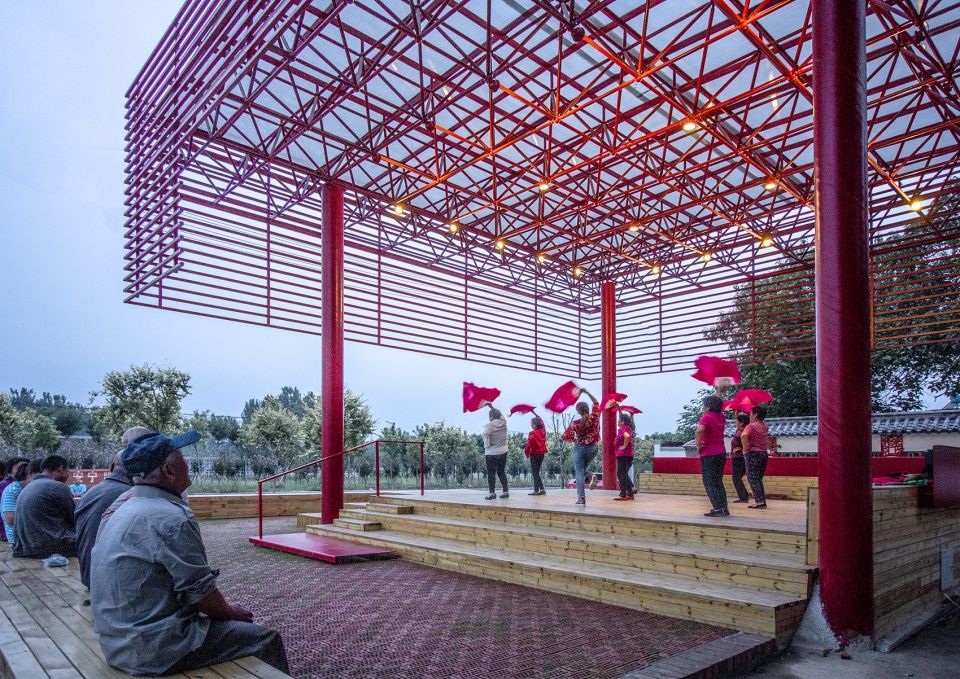 stage for beihedong village fu yingbin