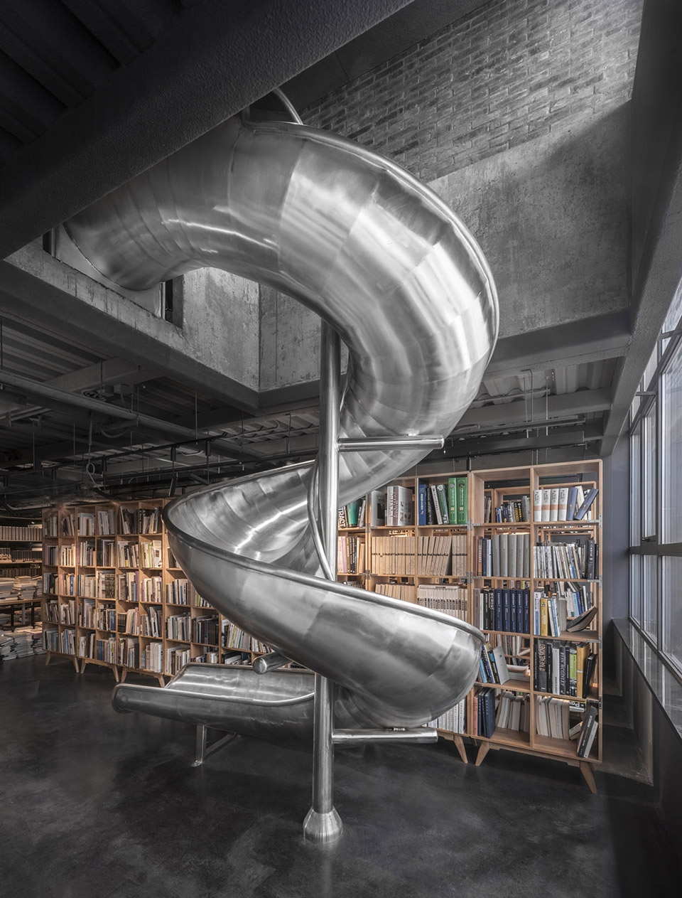 innovation studio on the third floor, openings on the floor