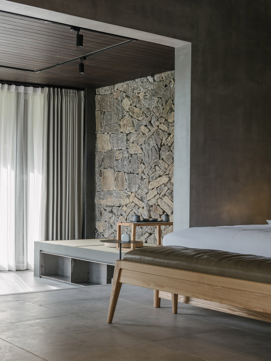 Stray Birds Art Hotel