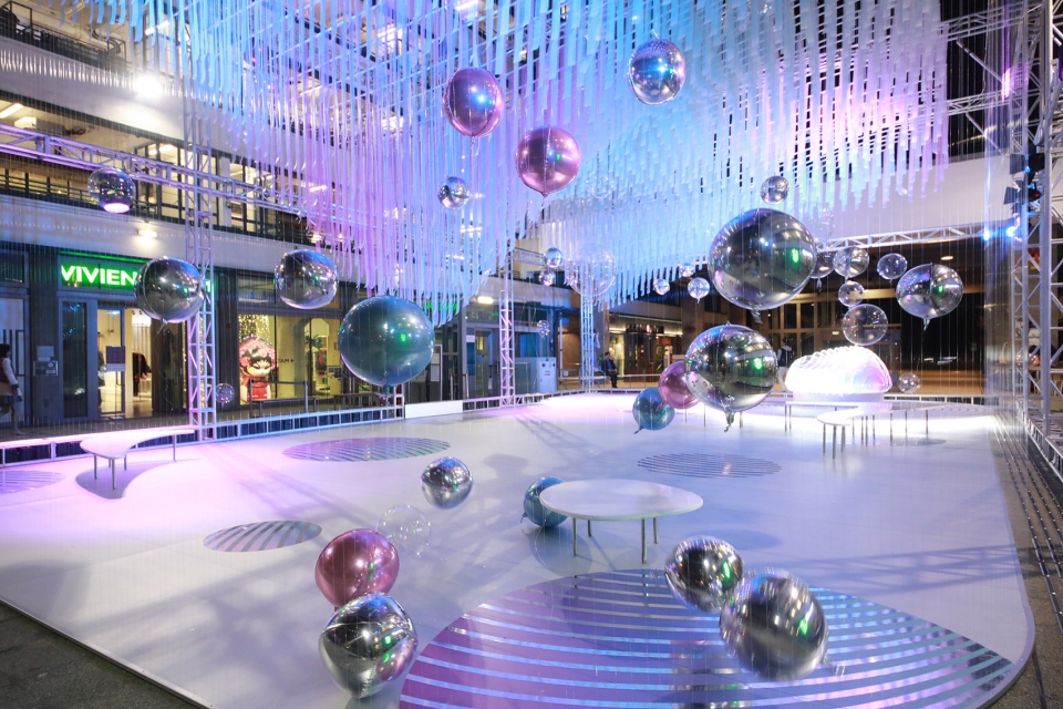 floating christmas pavilion AaaM
