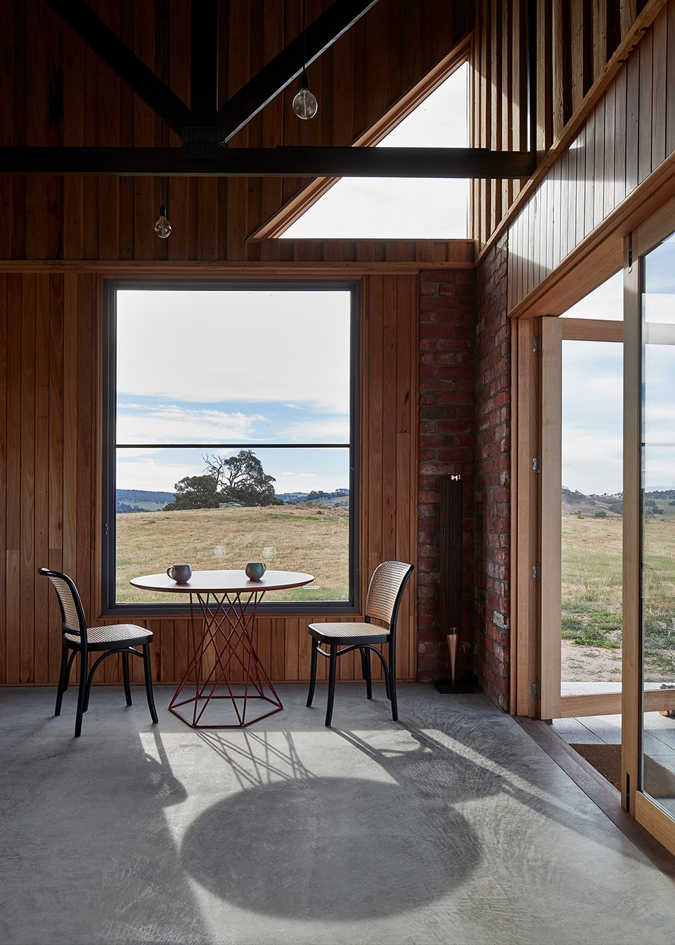 nulla vale house and shed by mrtn architects