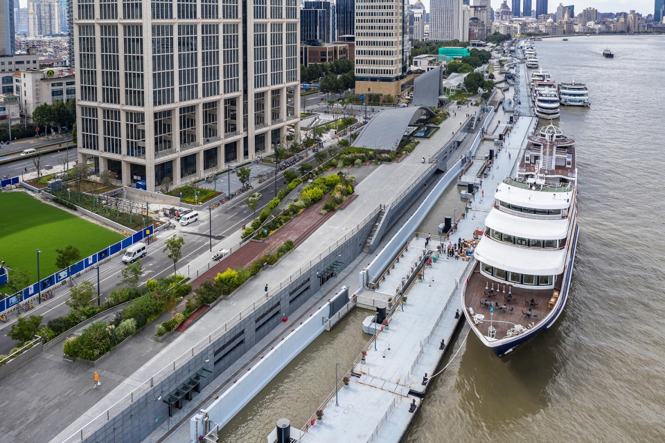 public landscape reconstruction design of shanghai bund china by hmd
