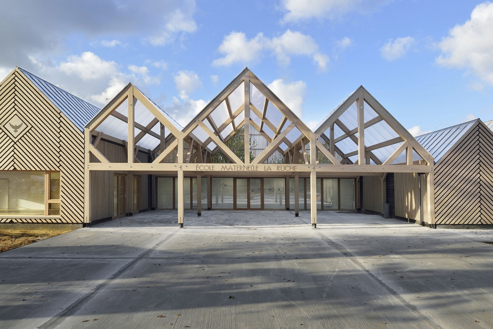 school la ruche by tracks