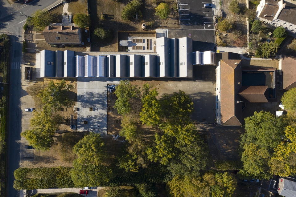 school la ruche by tracks