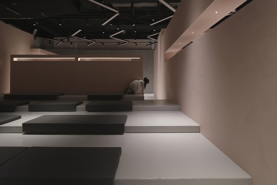 teawith pink fair of the new craftsmen china by atelier jian