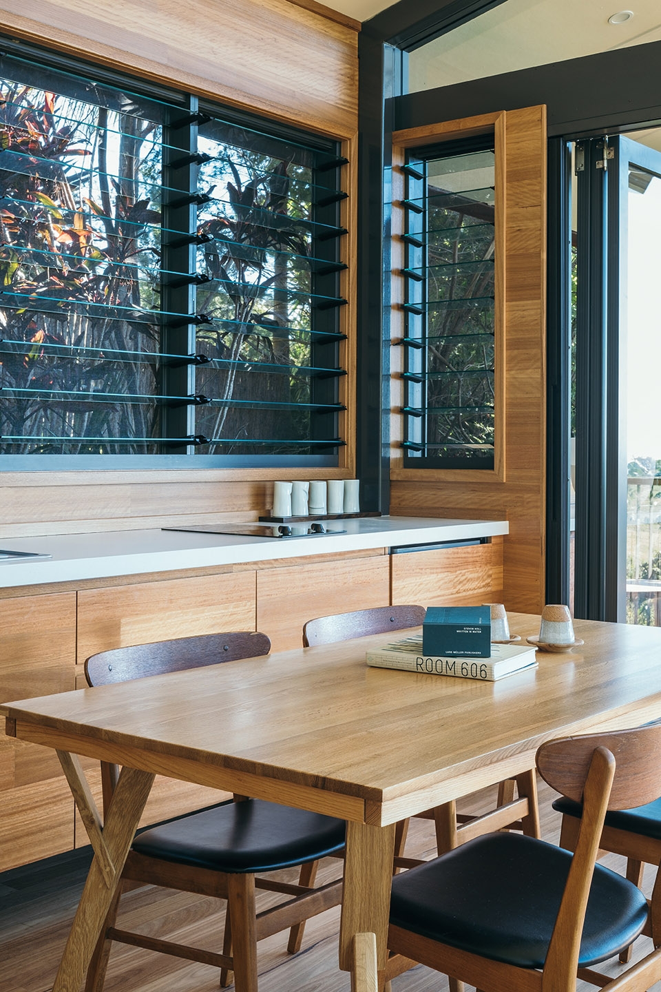 hidden studio by harley graham architects