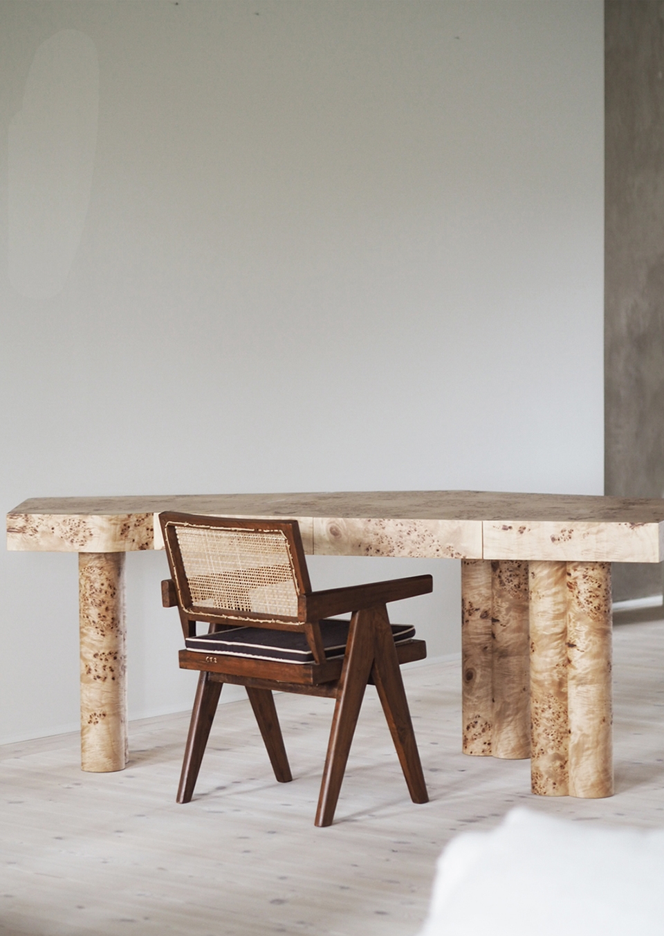 mattina desk by danielle siggerud