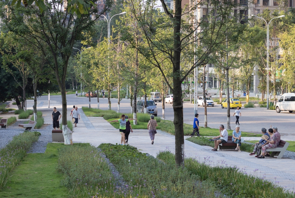 renovation of the pku resource yannan avenue in chongqing by wallaceliu