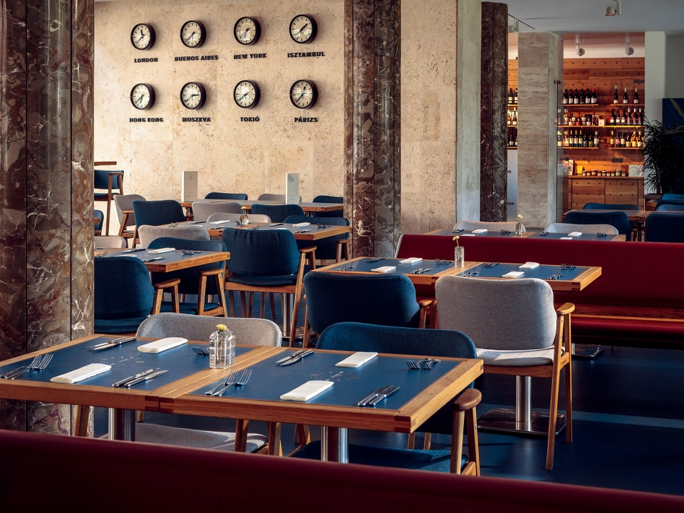 terminal restaurant by 81font