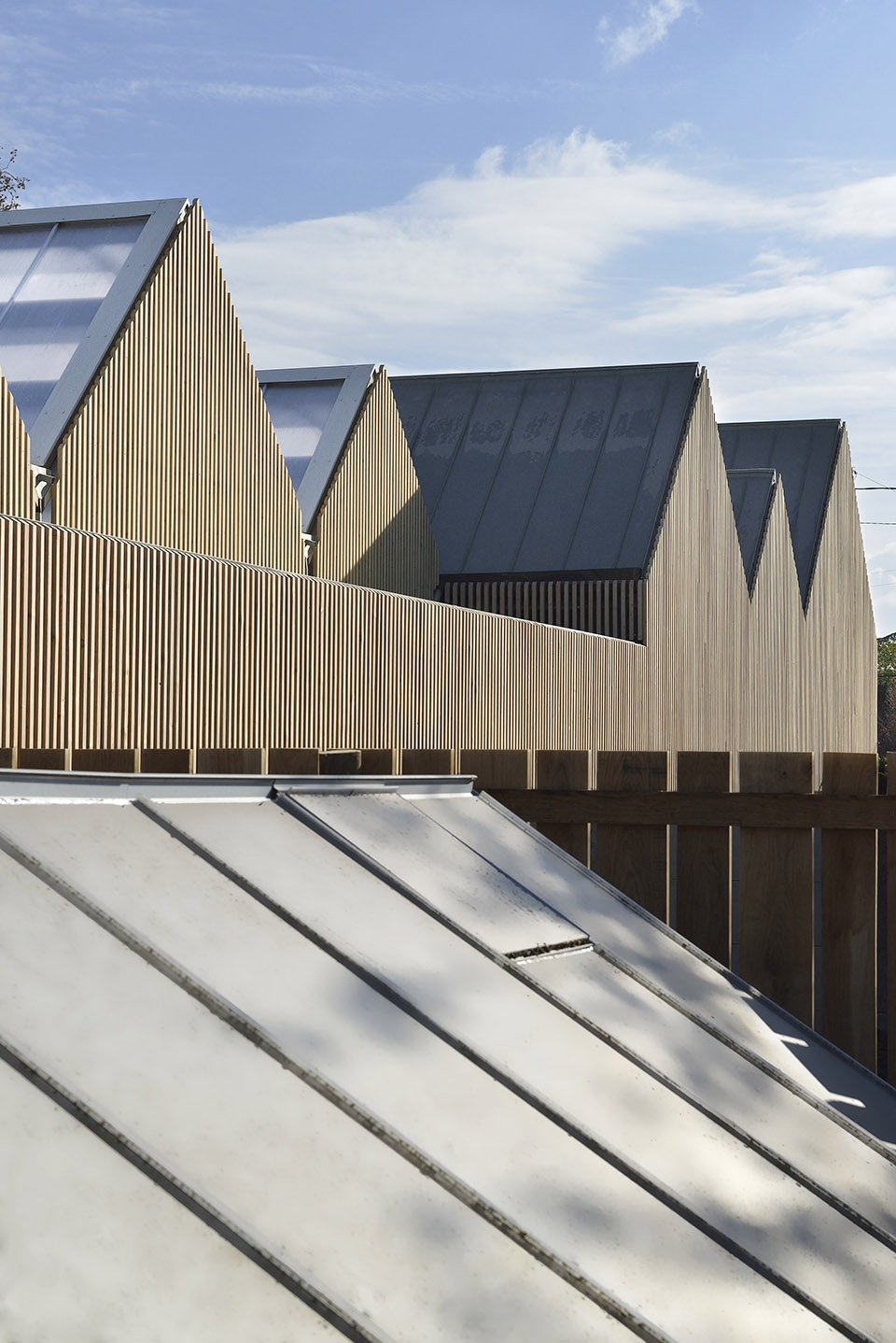 school la ruche by tracks