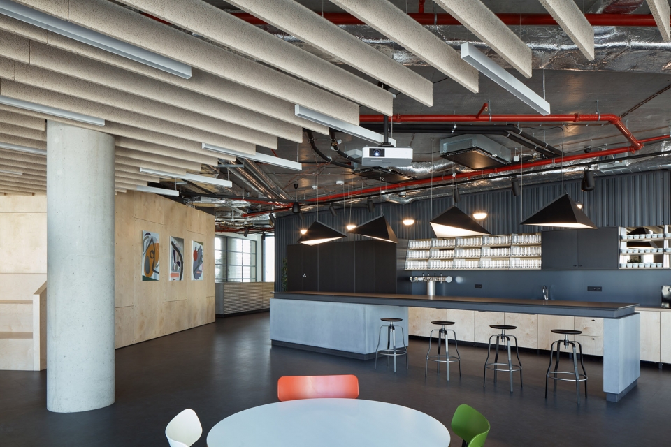 trask solution a s office by studio perspektiv s r o