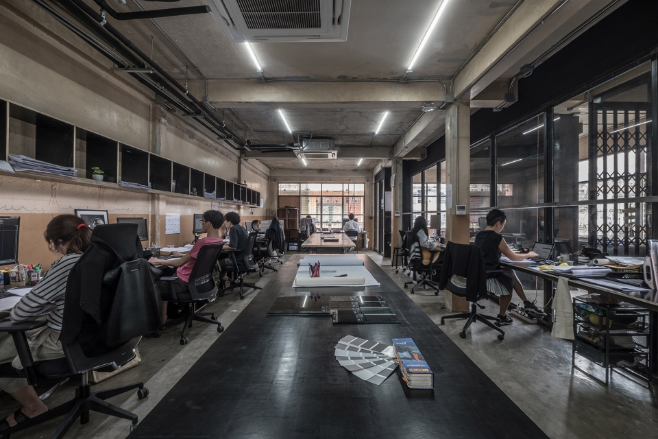 cc office by creative crews ltd
