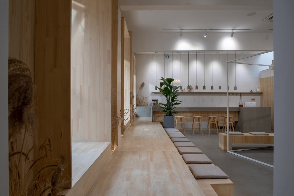 t p products experiential store china by hillhouse design studio