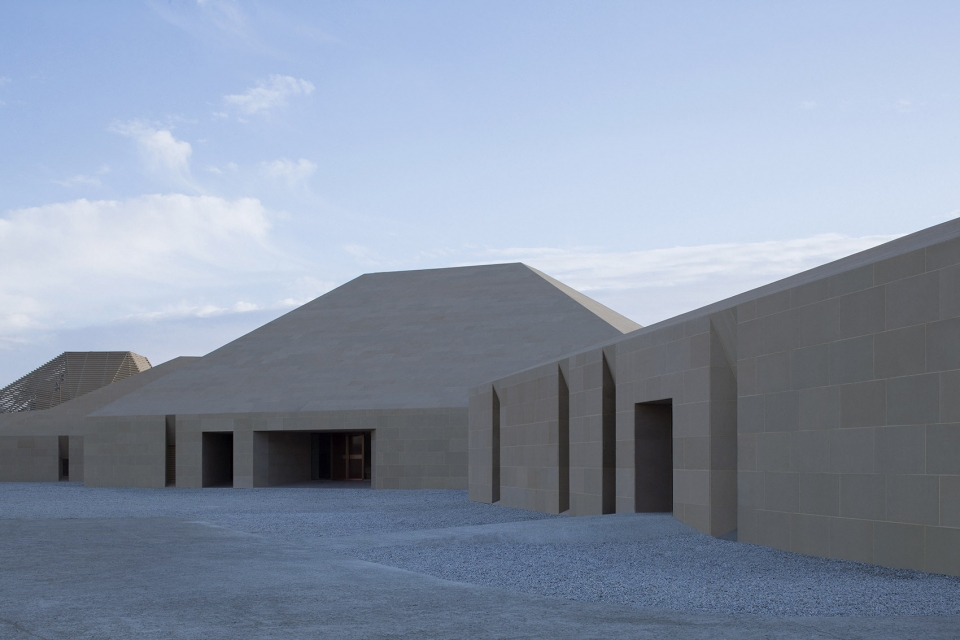 dunhuang tourism distributing center china by biad zxd architects