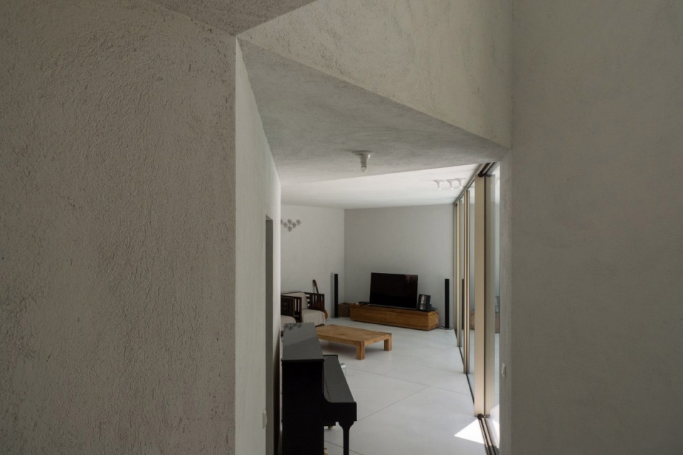 house in troia by miguel marcelino
