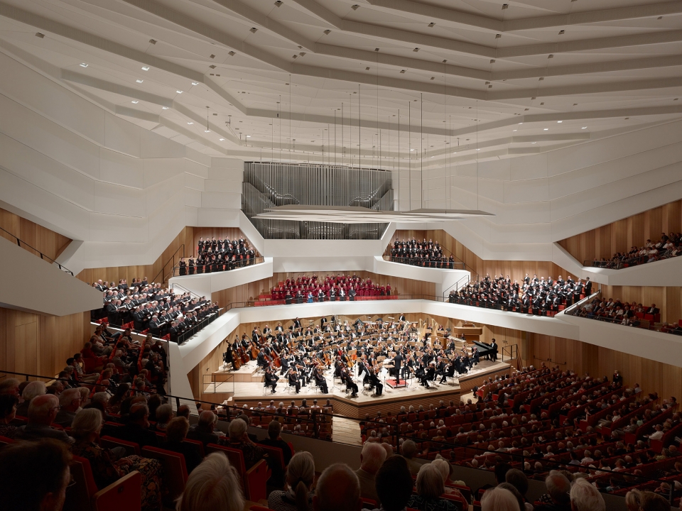 kulturpalast dresden wins dam preis 2019