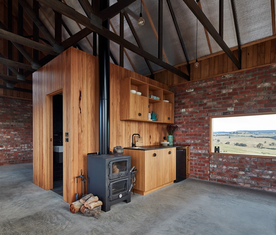 nulla vale house and shed by mrtn architects