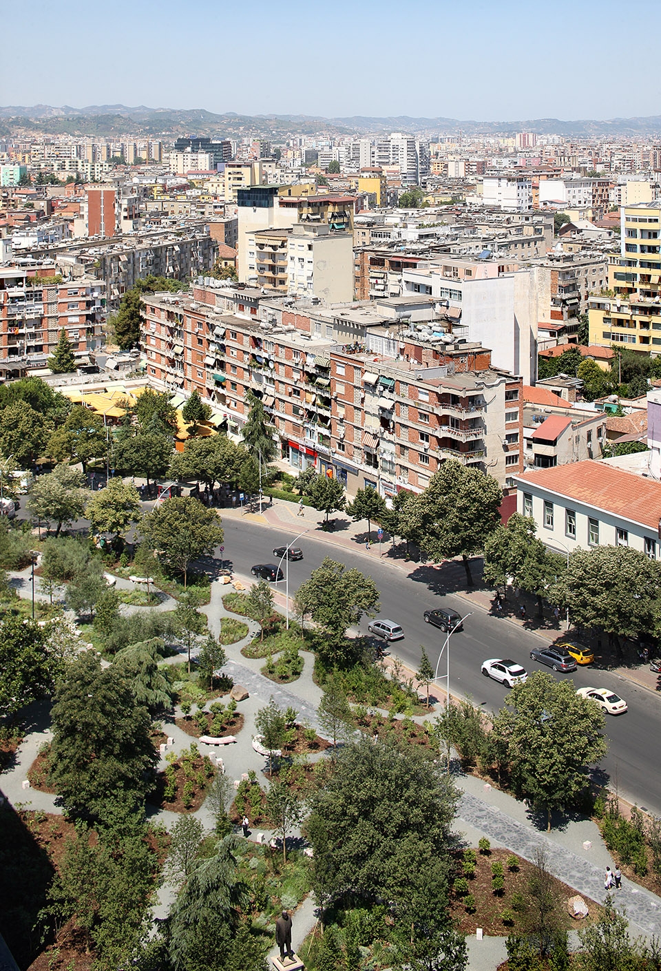 restructuring of skanderbeg square by 51n4e
