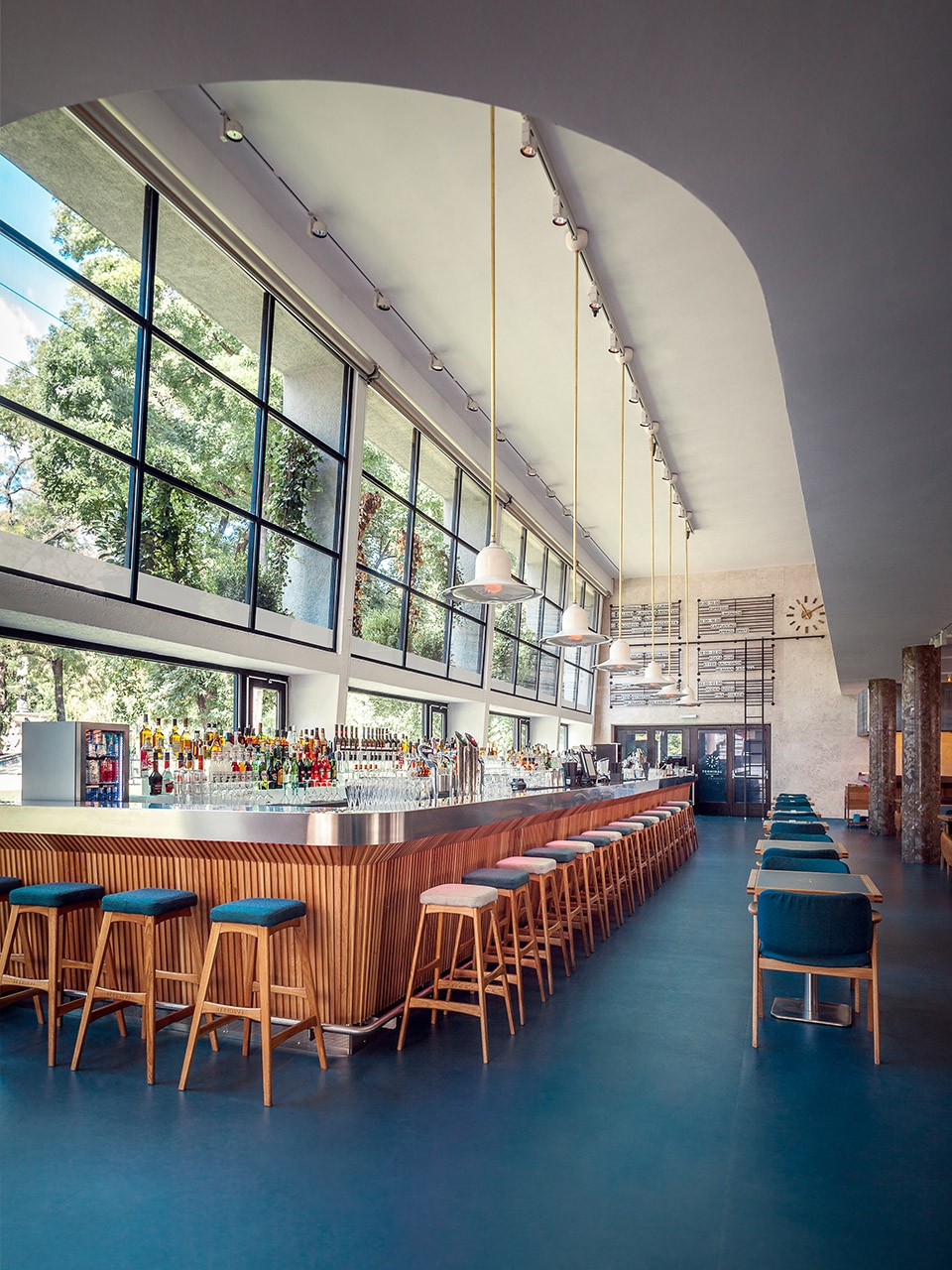 terminal restaurant by 81font