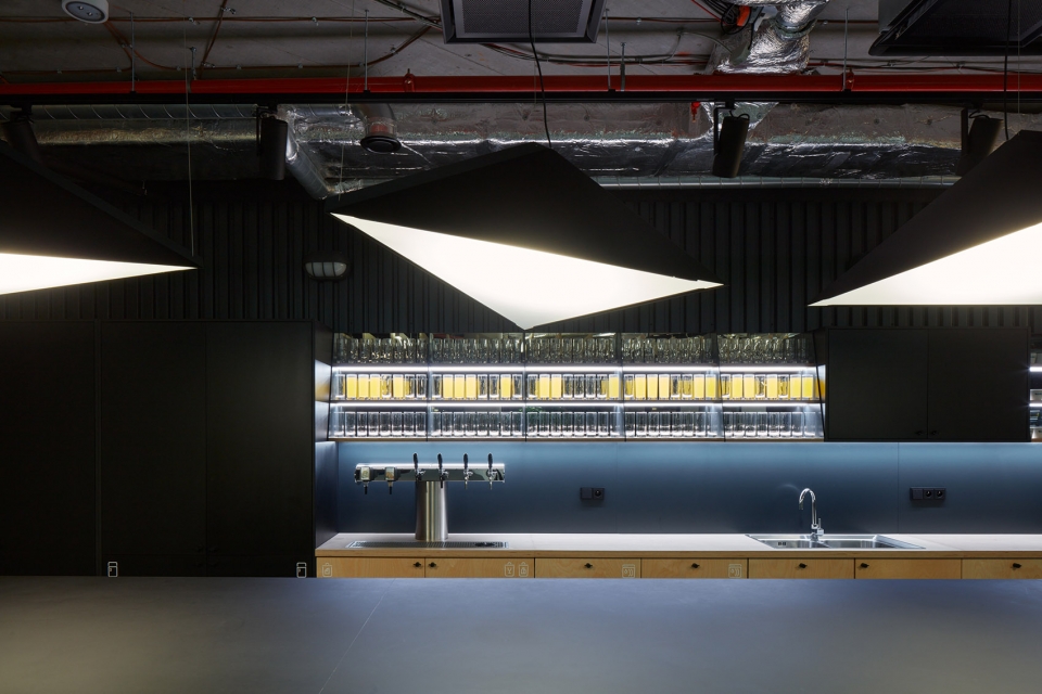 trask solution a s office by studio perspektiv s r o