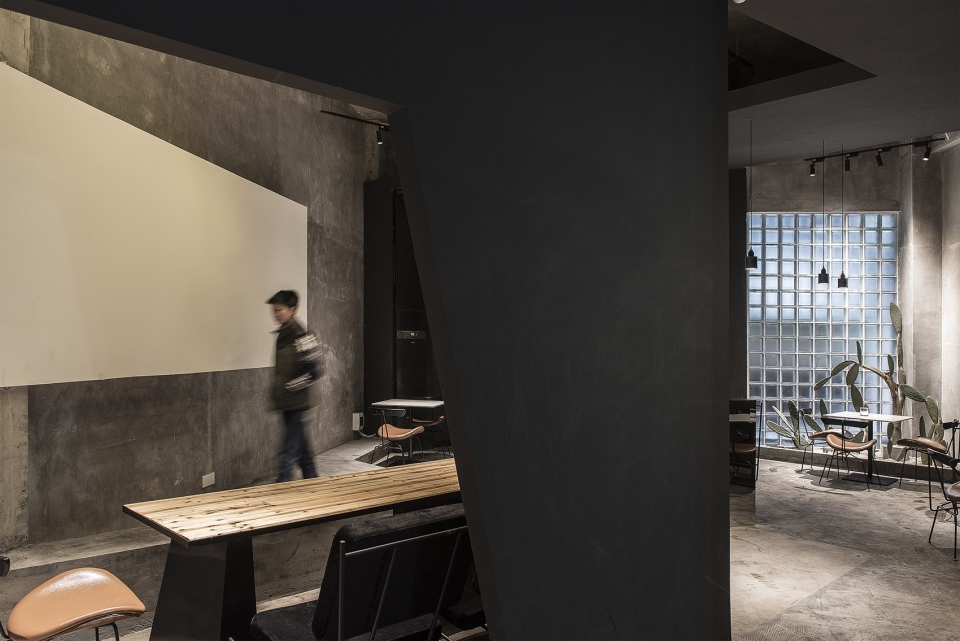 variation in the crack park qian china by fon studio