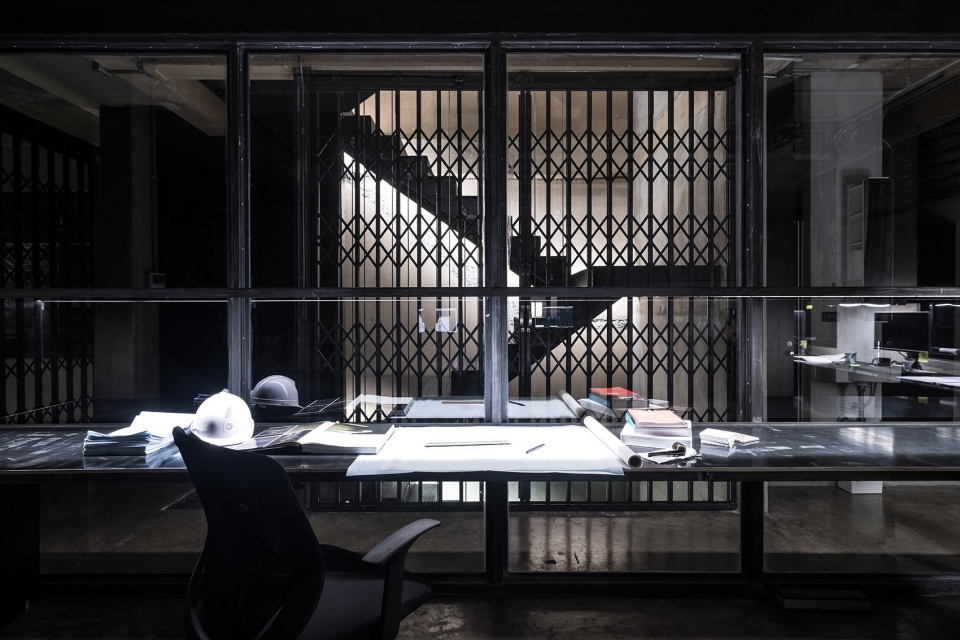 cc office by creative crews ltd
