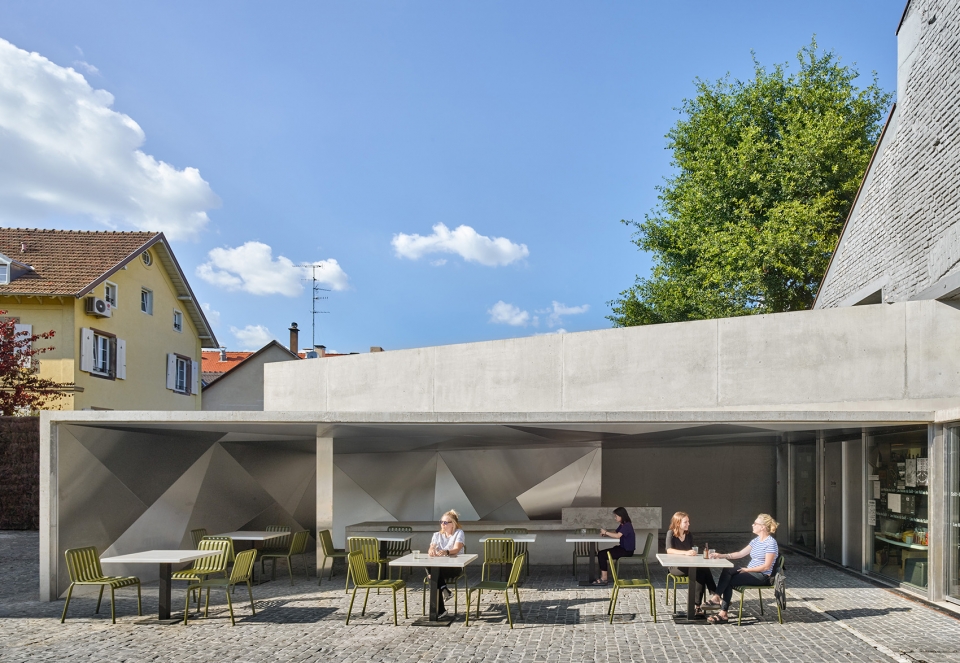 covered market and exhibition area in schiltigheim by dominique coulon associes