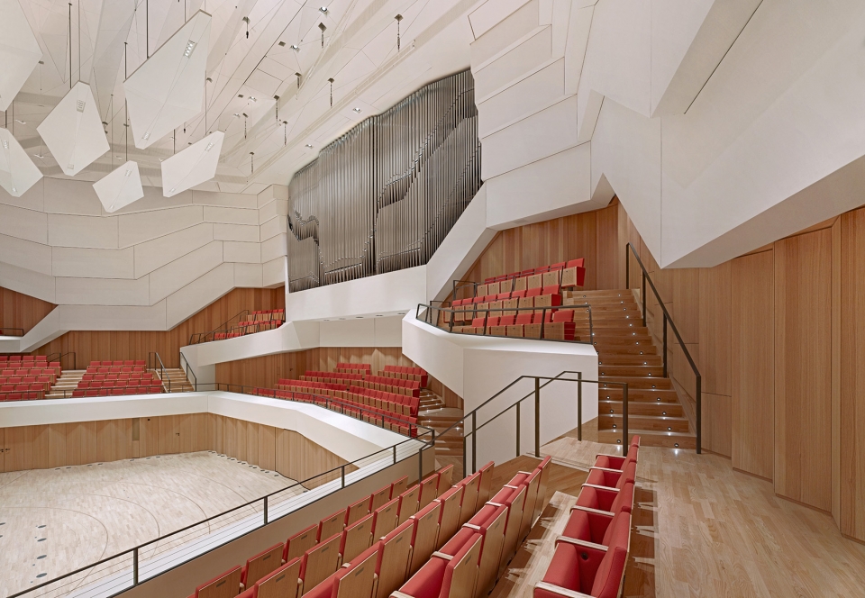 kulturpalast dresden wins dam preis 2019