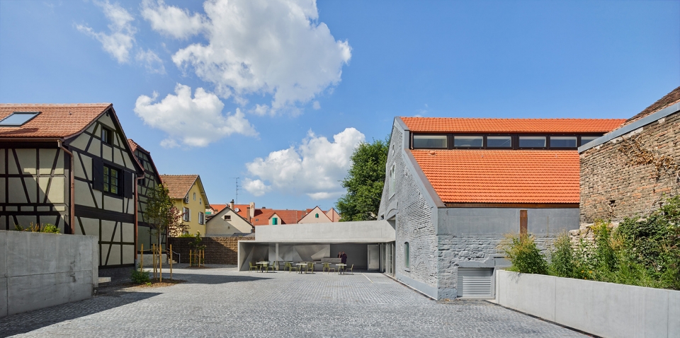 covered market and exhibition area in schiltigheim by dominique coulon associes