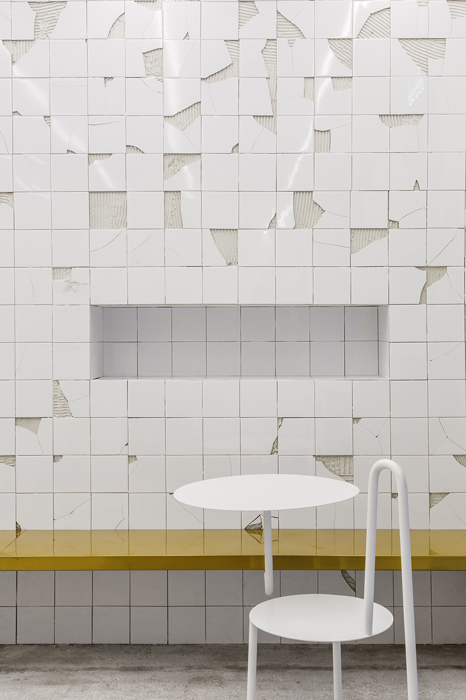 Bronze Glow by Crosby Studios 谷德设计网