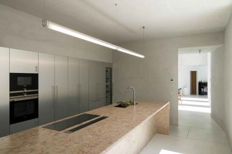 house in troia by miguel marcelino