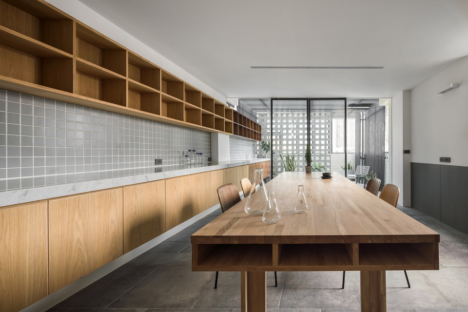 a simple lane house china by metrics architecture studio