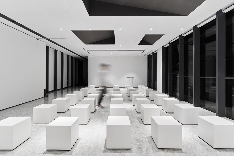 emtek letter testing exhibition hall by zones design studio