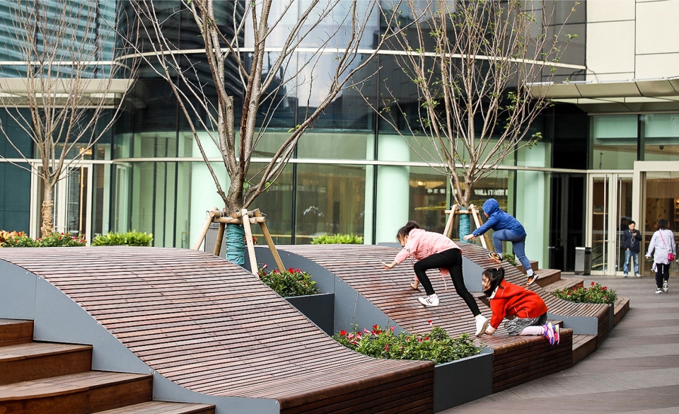 landscape design of shanghai mixc mall china by lab dh