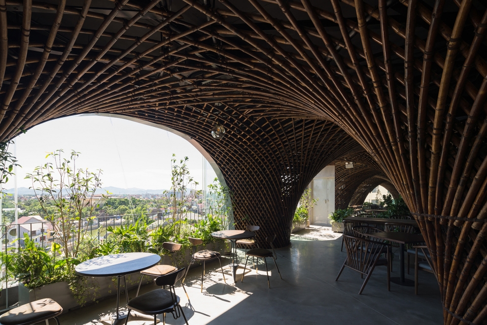 nocenco cafe by vtn architects
